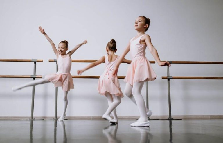 9 Ways to Choose the Right Flooring for Dance Studios
