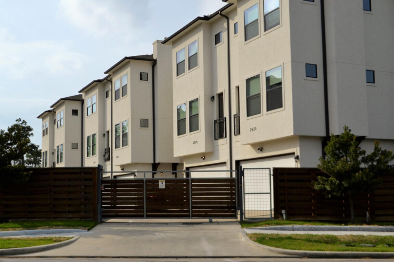 Apartment Living That Fits Comfort and Convenience