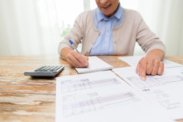 Business,,Savings,,Annuity,Insurance,,Age,And,People,Concept,-,Close