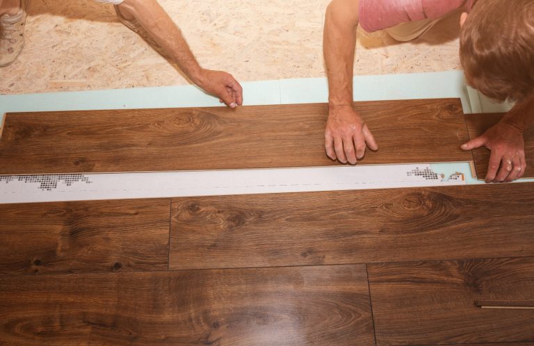 Workers-are-making-flooring-in